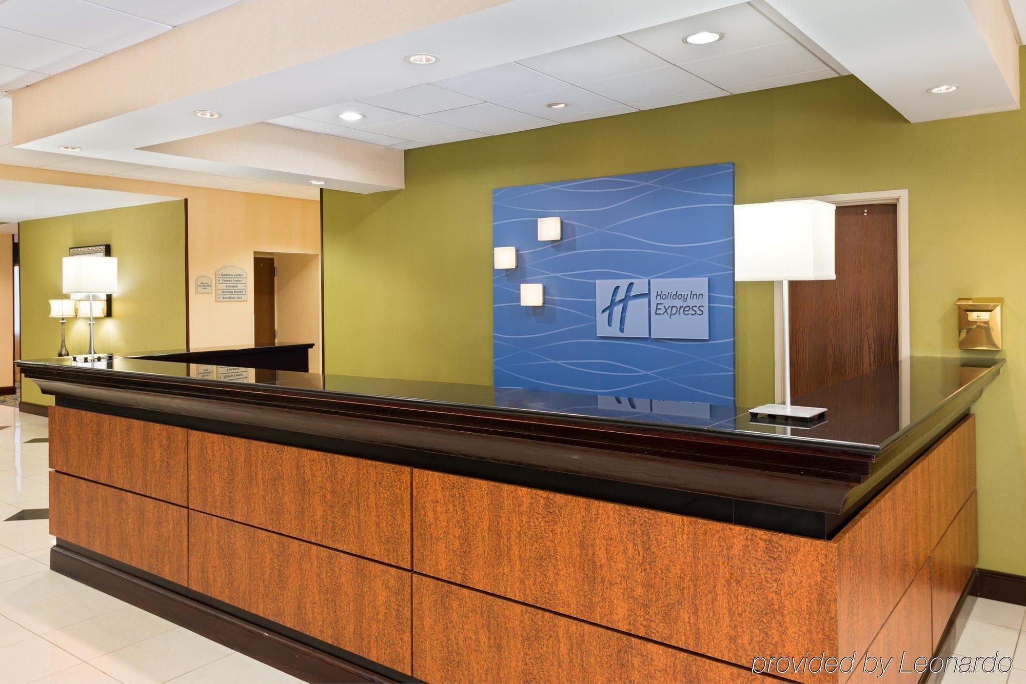 Holiday Inn Express - Richmond Downtown By Ihg Экстерьер фото