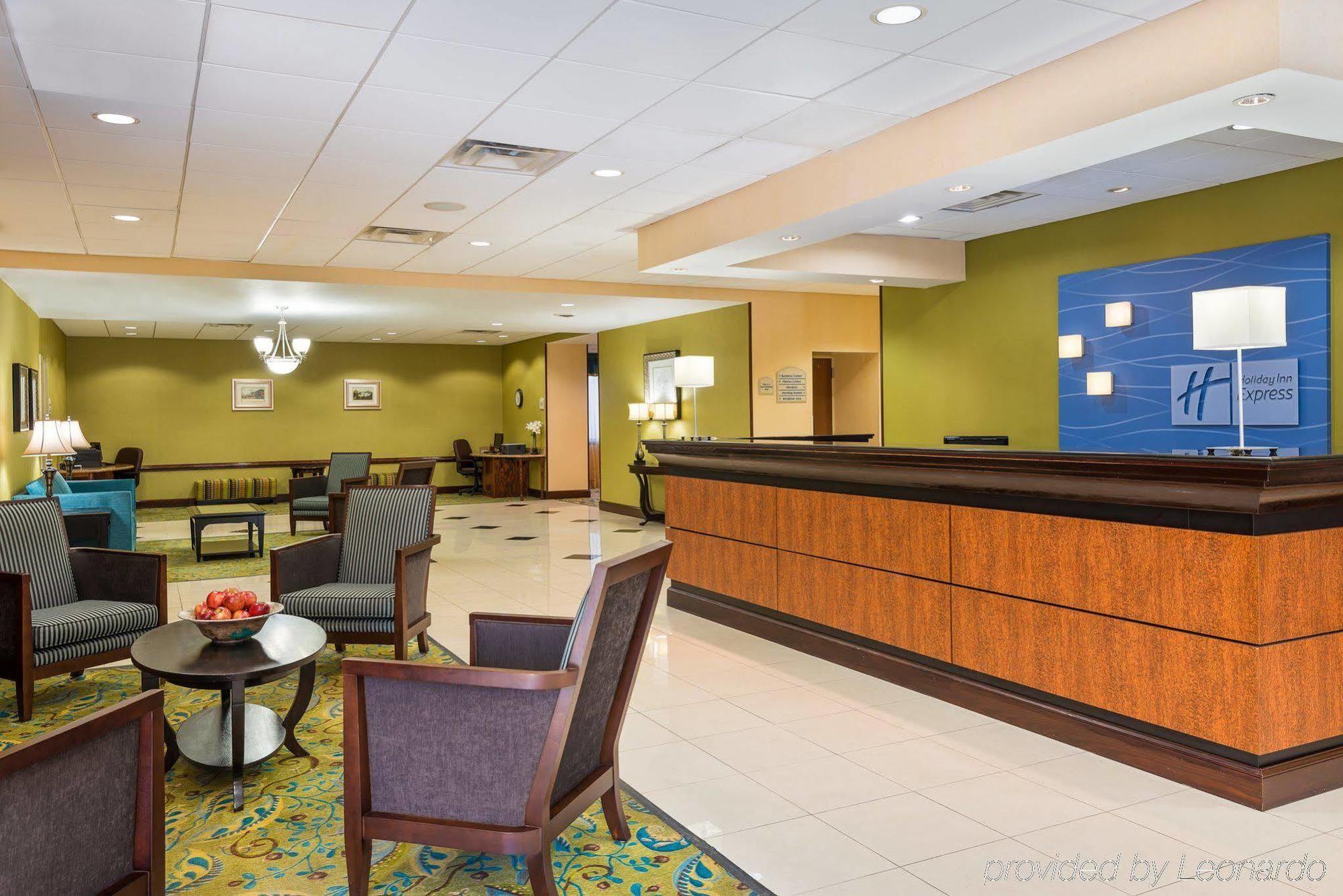 Holiday Inn Express - Richmond Downtown By Ihg Экстерьер фото